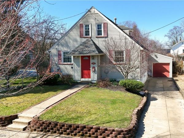 2452 Clara Street , Cuyahoga Falls, OH 44221