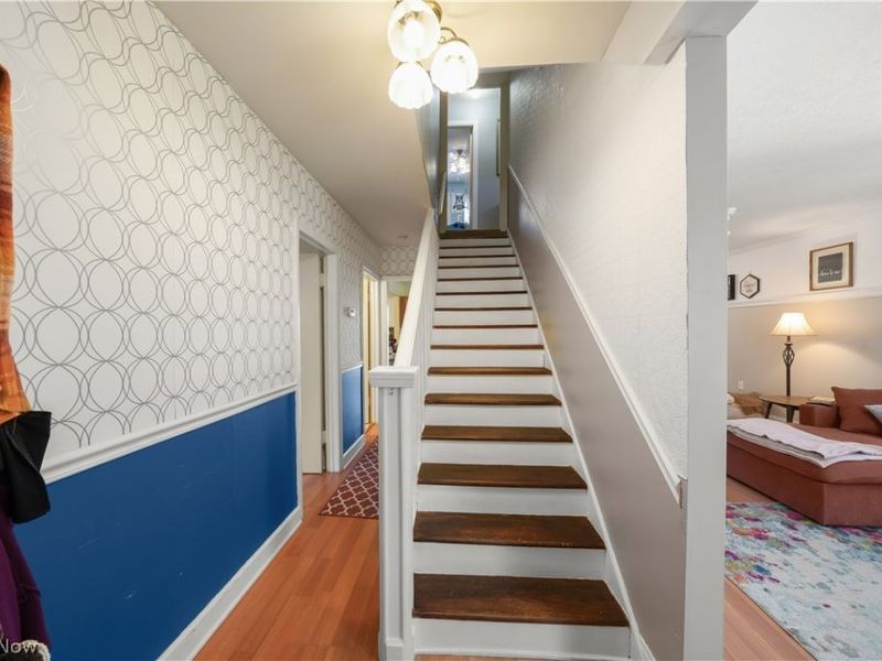 2452 Clara Street, Cuyahoga Falls, OH 44221 Photo 2