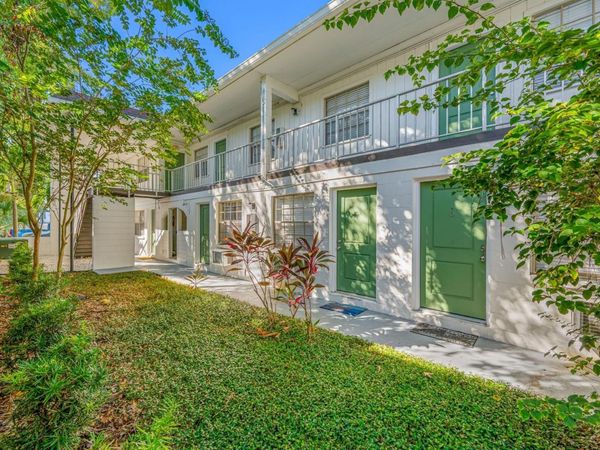 3211 W DE LEON STREET , TAMPA, FL 33609