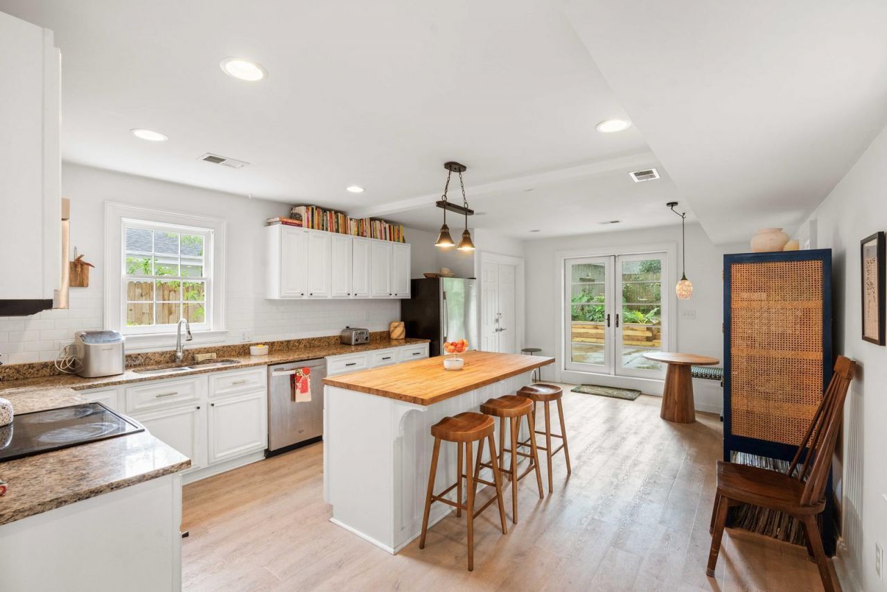 19 Gordon Street Photo 12