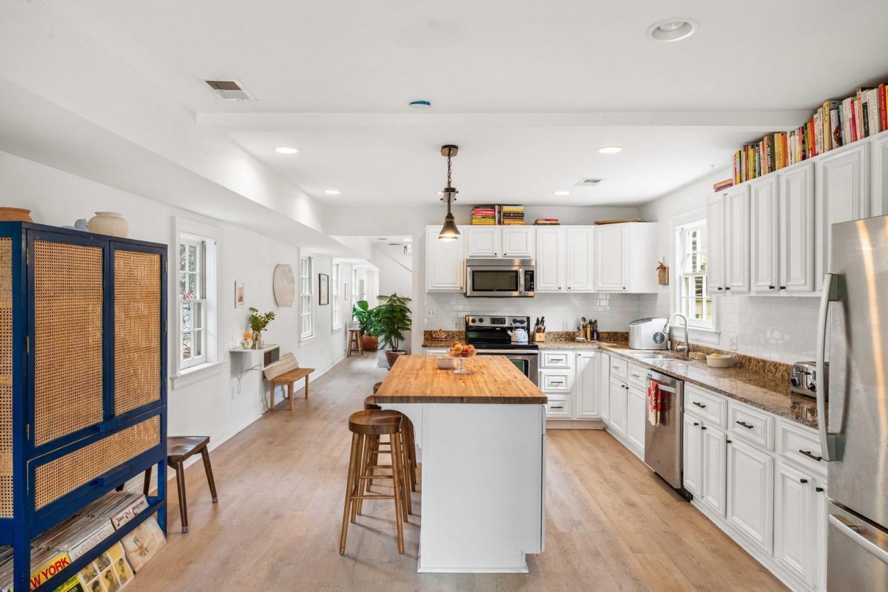 19 Gordon Street Photo 13