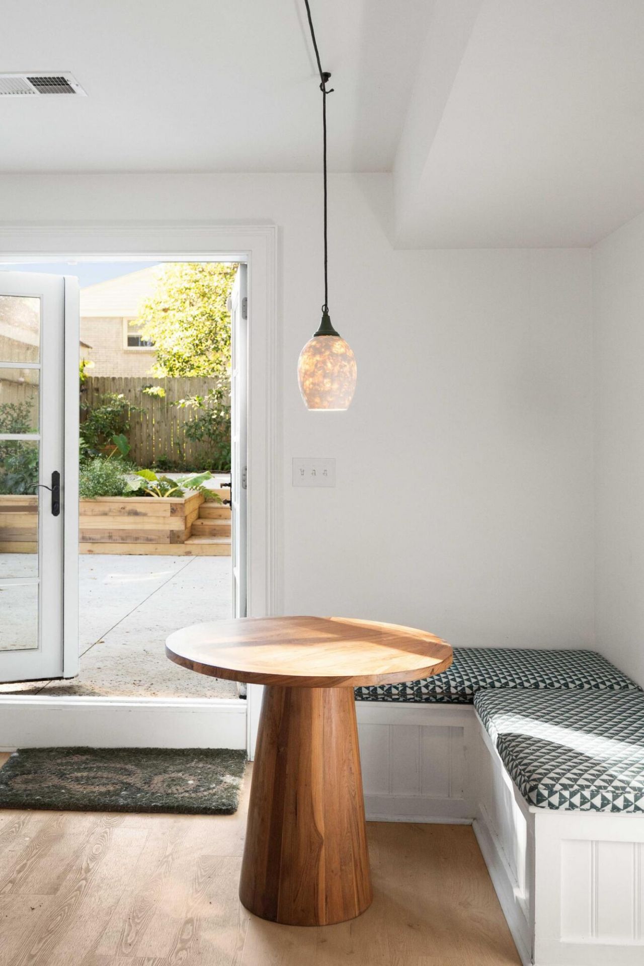 19 Gordon Street Photo 20