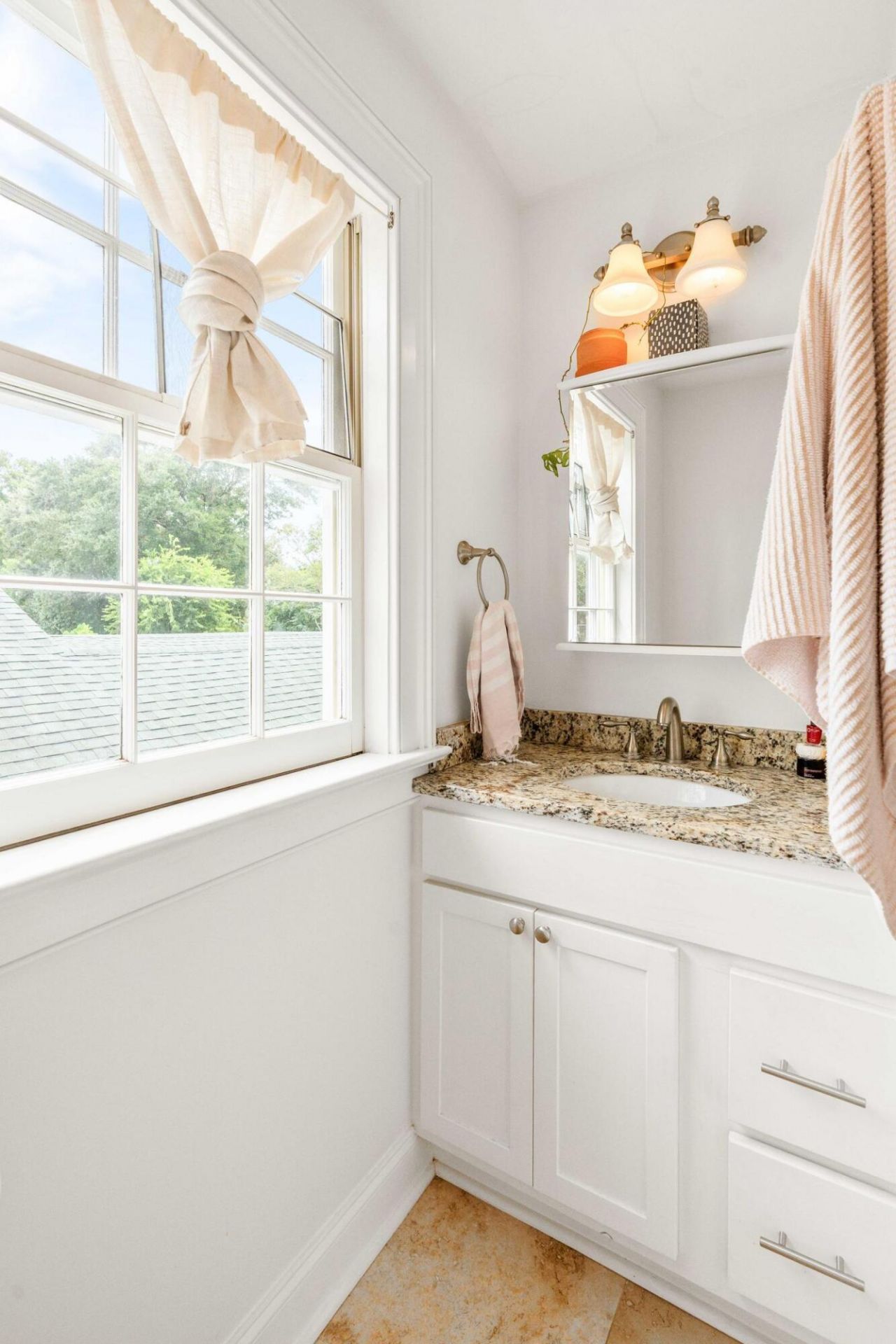 19 Gordon Street Photo 28