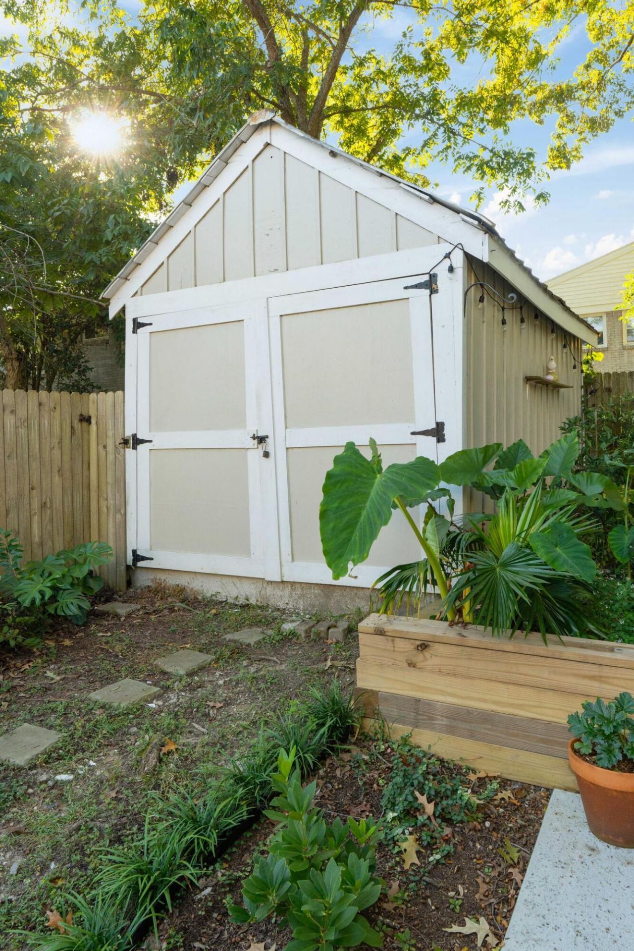 19 Gordon Street Photo 39