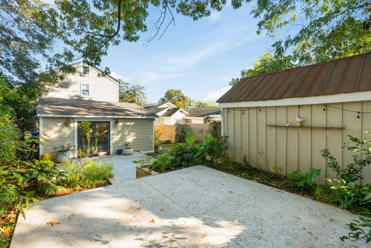 19 Gordon Street Photo 41