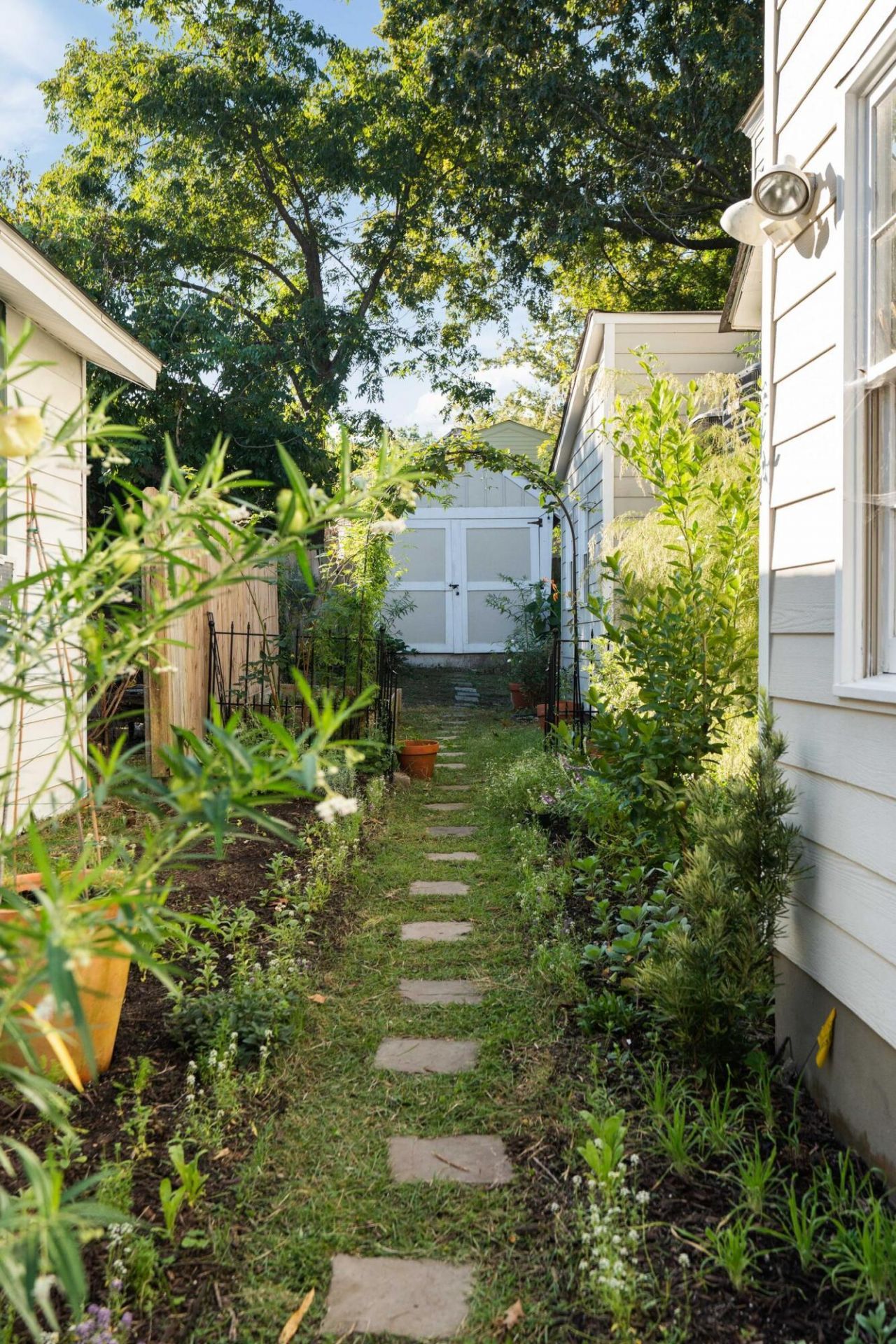 19 Gordon Street Photo 45