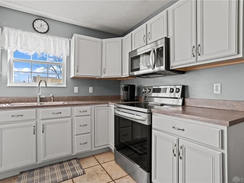 413 Deerwood Drive, Piqua, OH 45356 Photo 32