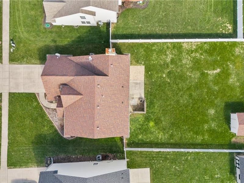 413 Deerwood Drive, Piqua, OH 45356 Photo 7