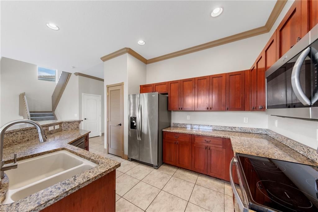 2537 Deerfield Lake Ct, Cape Coral, FL 33909 Photo