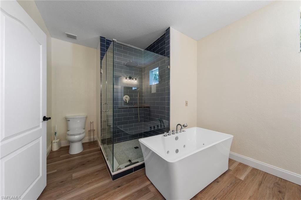 2537 Deerfield Lake Ct, Cape Coral, FL 33909 Photo
