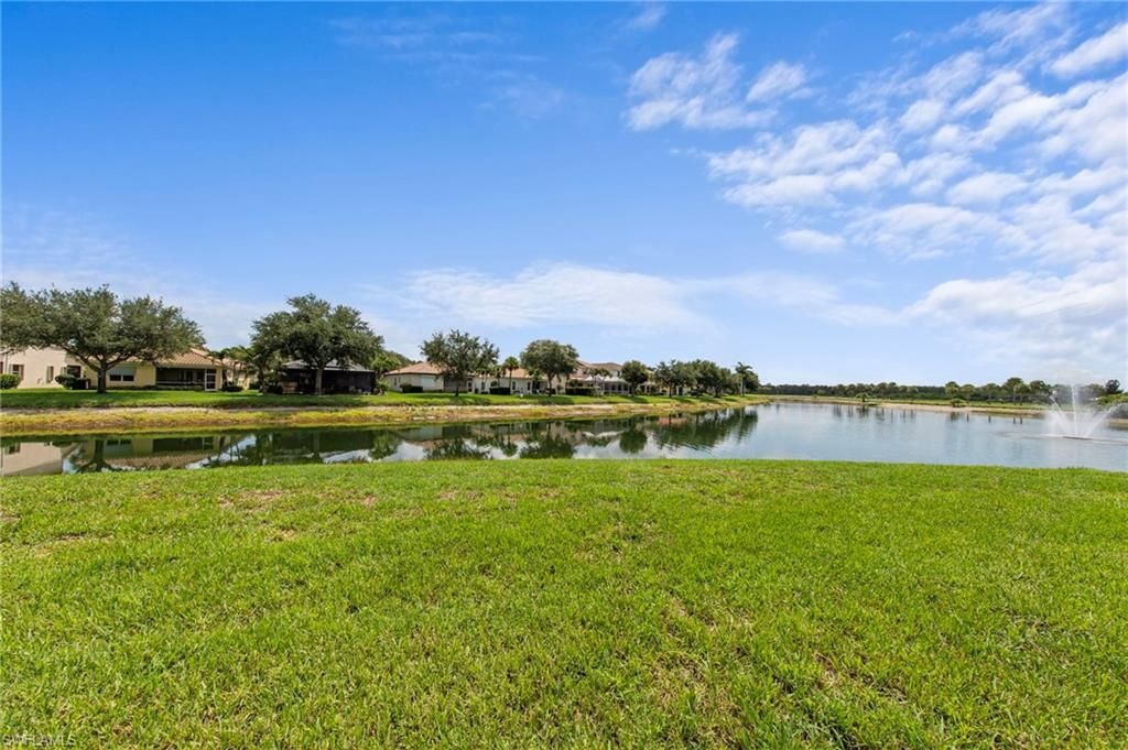 2537 Deerfield Lake Ct, Cape Coral, FL 33909 Photo
