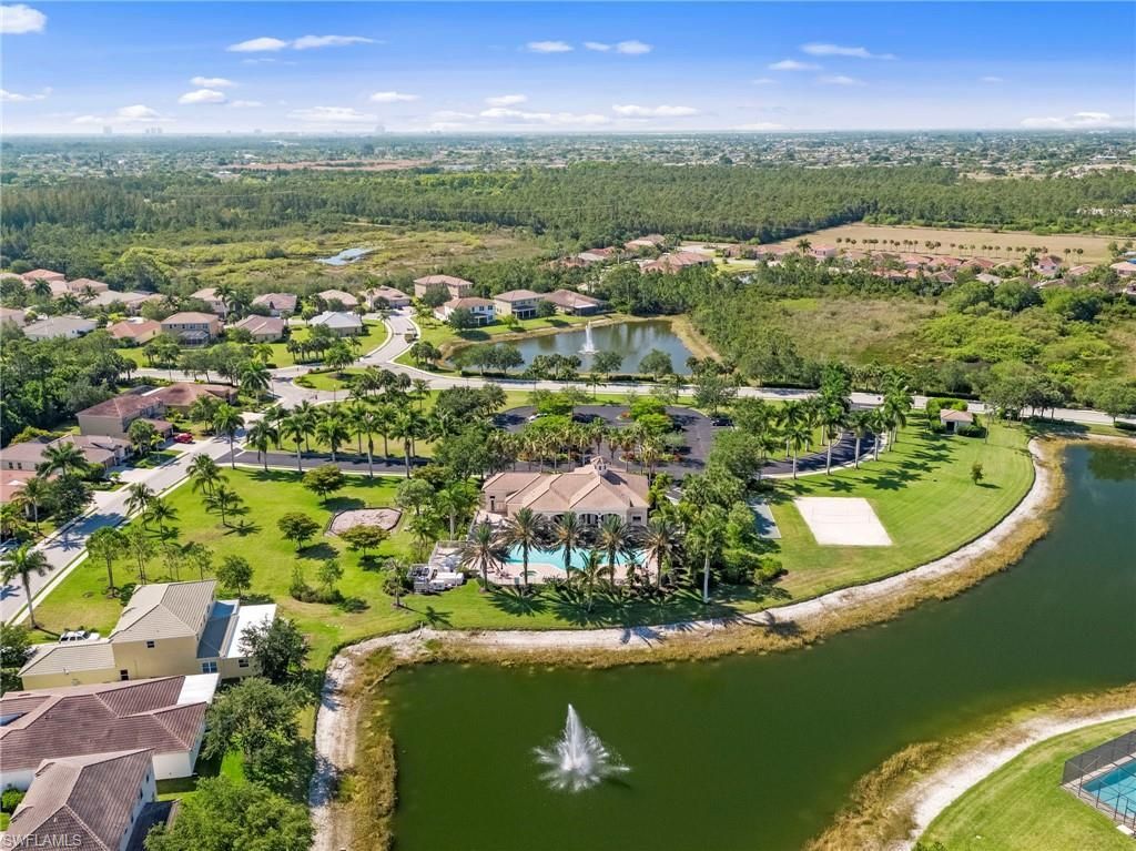 2537 Deerfield Lake Ct, Cape Coral, FL 33909 Photo