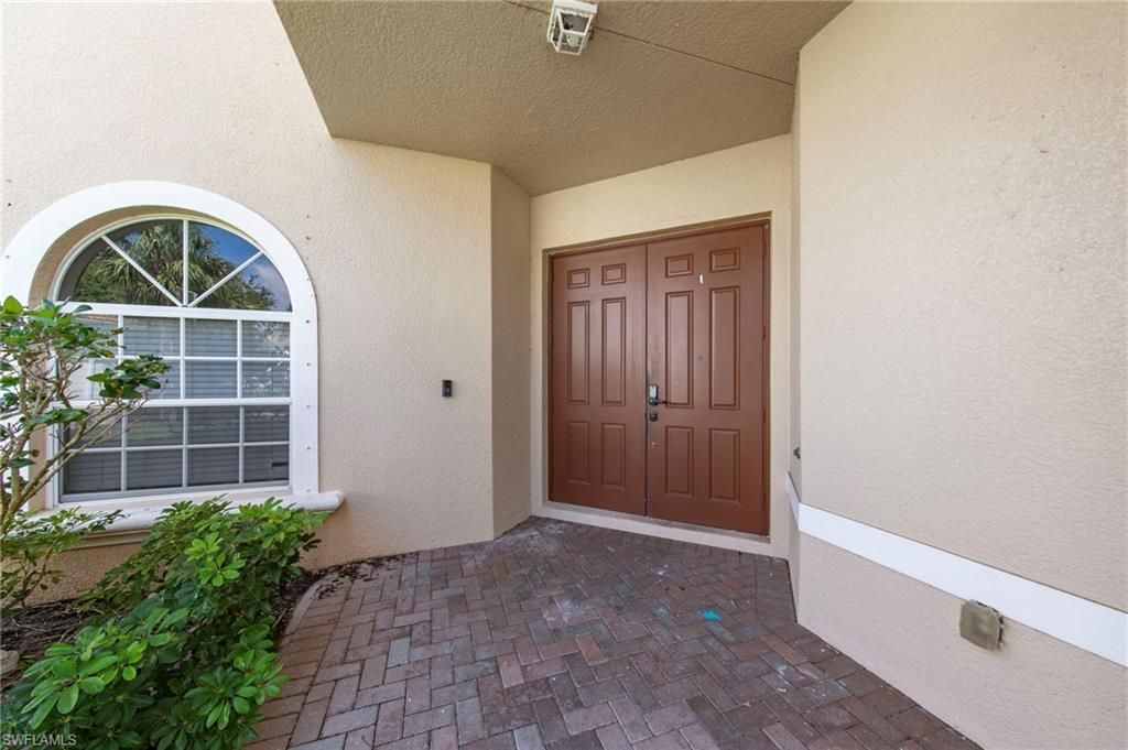 2537 Deerfield Lake Ct, Cape Coral, FL 33909 Photo
