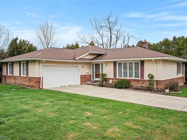 2619 S Green Road , Beachwood, OH 44122