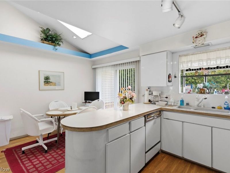 2619 S Green Road, Beachwood, OH 44122 Photo 13