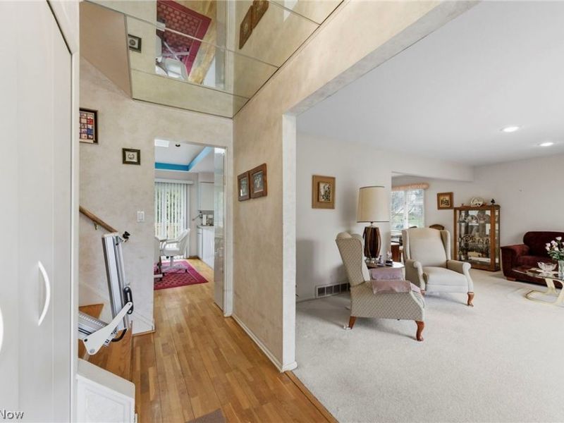 2619 S Green Road, Beachwood, OH 44122 Photo 3