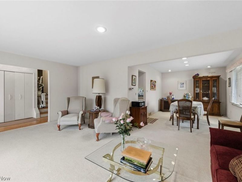 2619 S Green Road, Beachwood, OH 44122 Photo 6