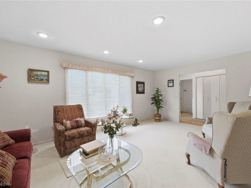 2619 S Green Road, Beachwood, OH 44122 Photo 7