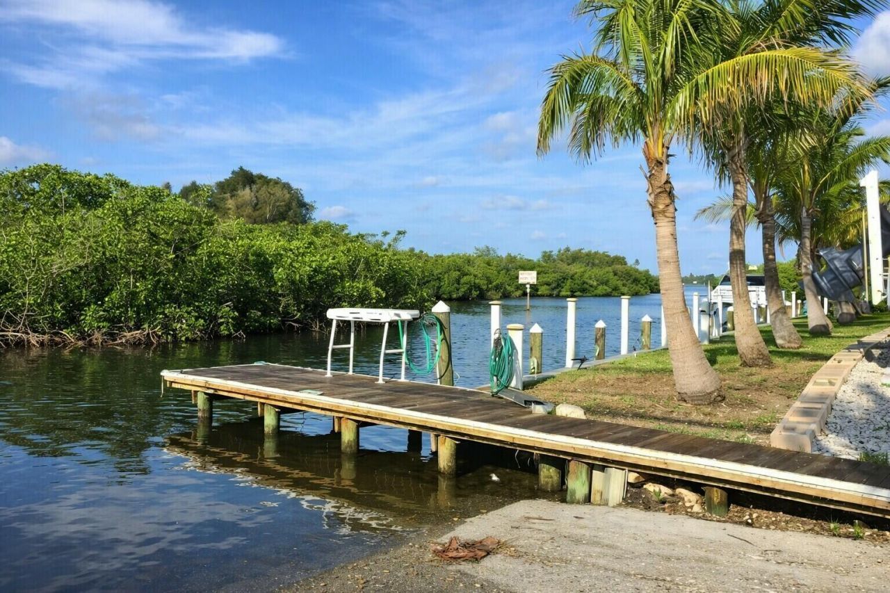 6817 Bayshore Road, Palmetto, FL 34221 Photo