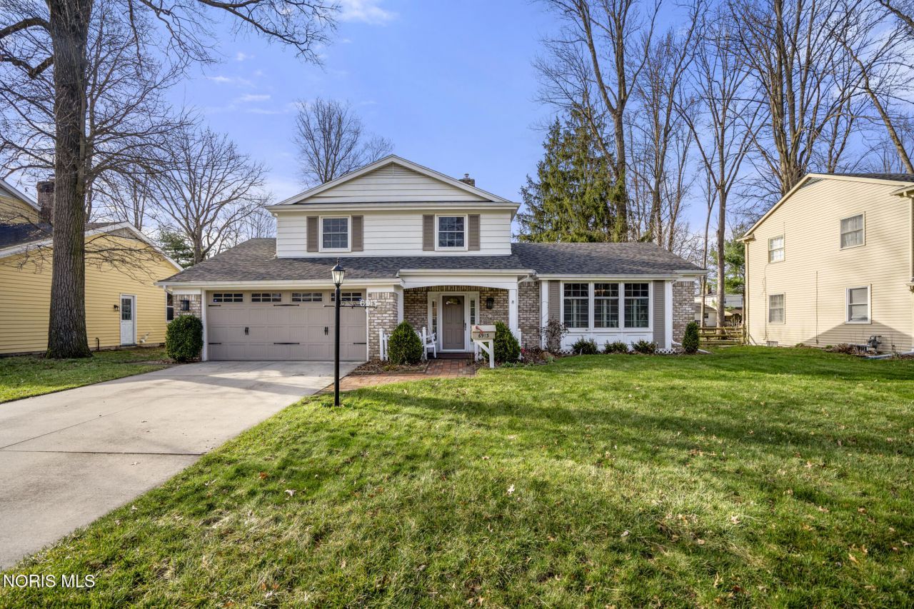 6913 Fredericksburg Drive, Sylvania, OH 43560 Main Photo