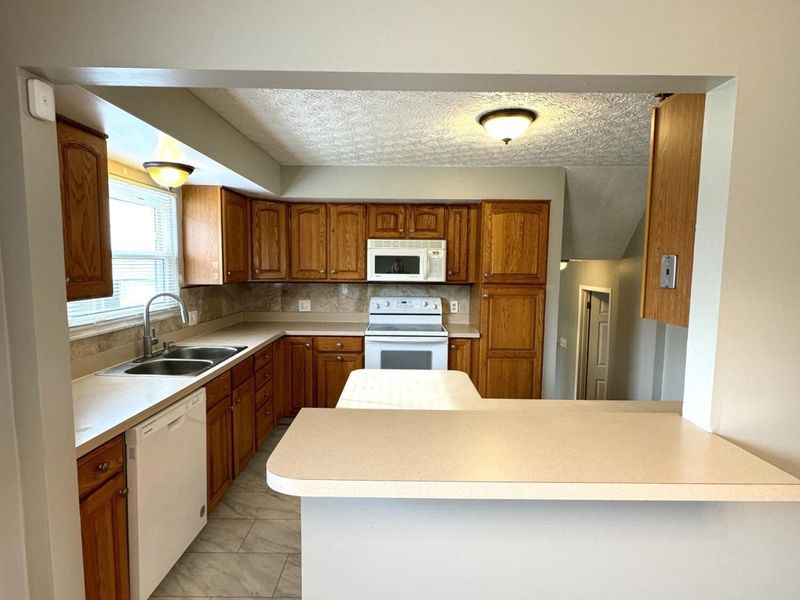 5117 Bixford Avenue , Canal Winchester, OH 43110 Photo 8