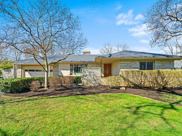 3949 Norbrook Drive, Upper Arlington, OH 43220