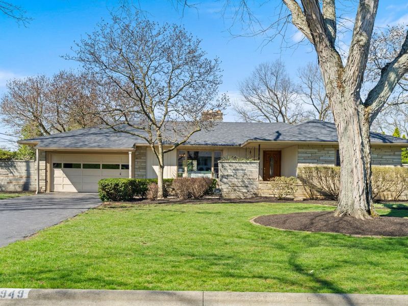 3949 Norbrook Drive, Upper Arlington, OH 43220 Photo 2