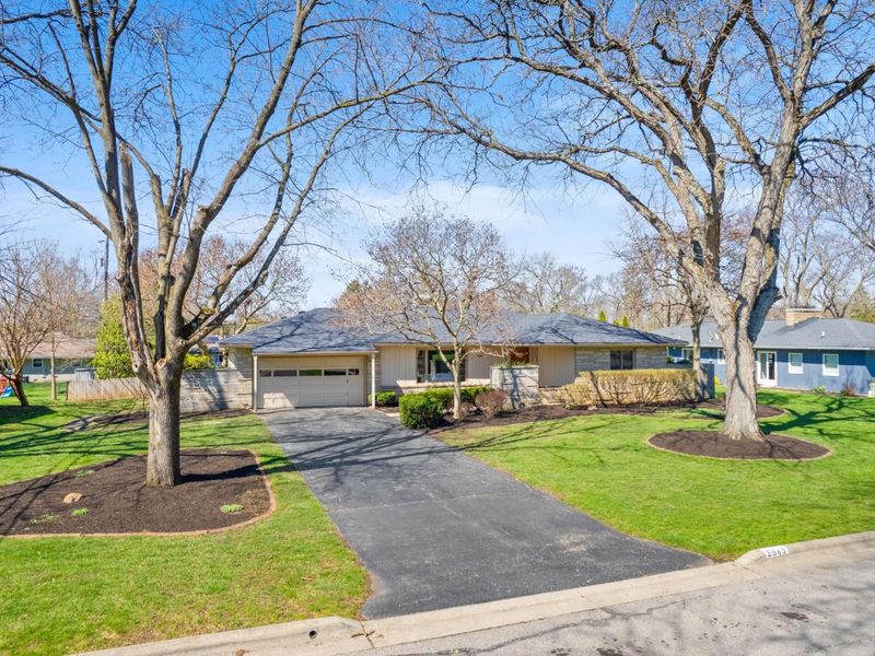 3949 Norbrook Drive, Upper Arlington, OH 43220 Photo 56