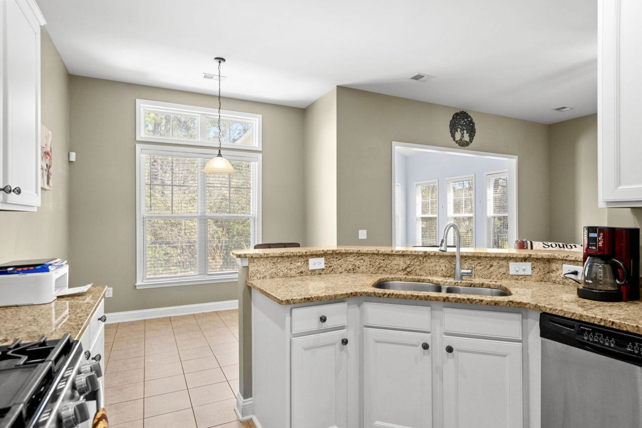 3108 Byrom Rd.  Photo 10