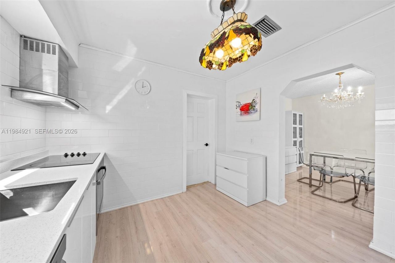 1935 Arthur St , Hollywood, FL 33020 Photo