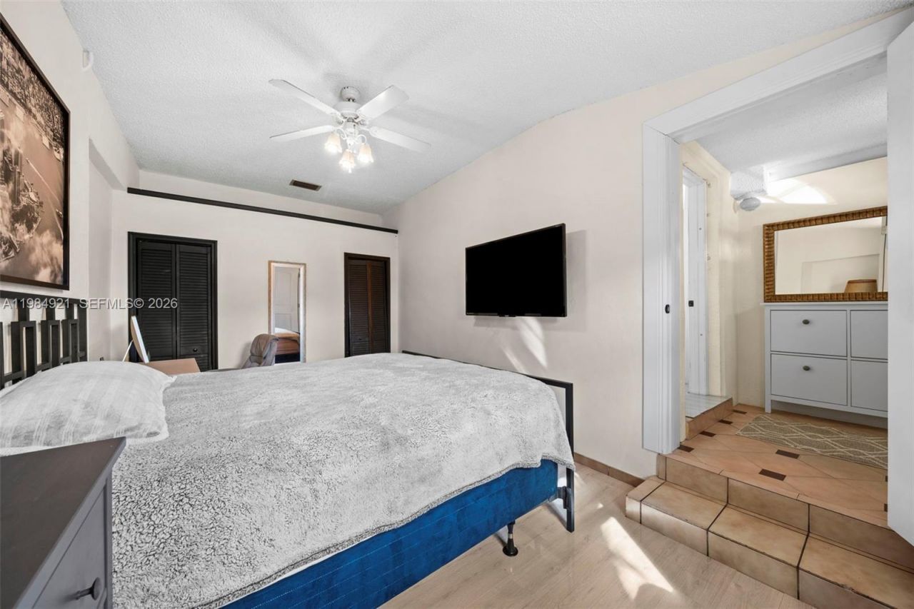 1935 Arthur St , Hollywood, FL 33020 Photo