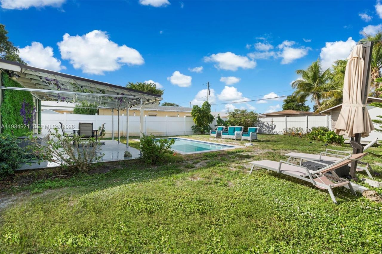 1935 Arthur St , Hollywood, FL 33020 Photo