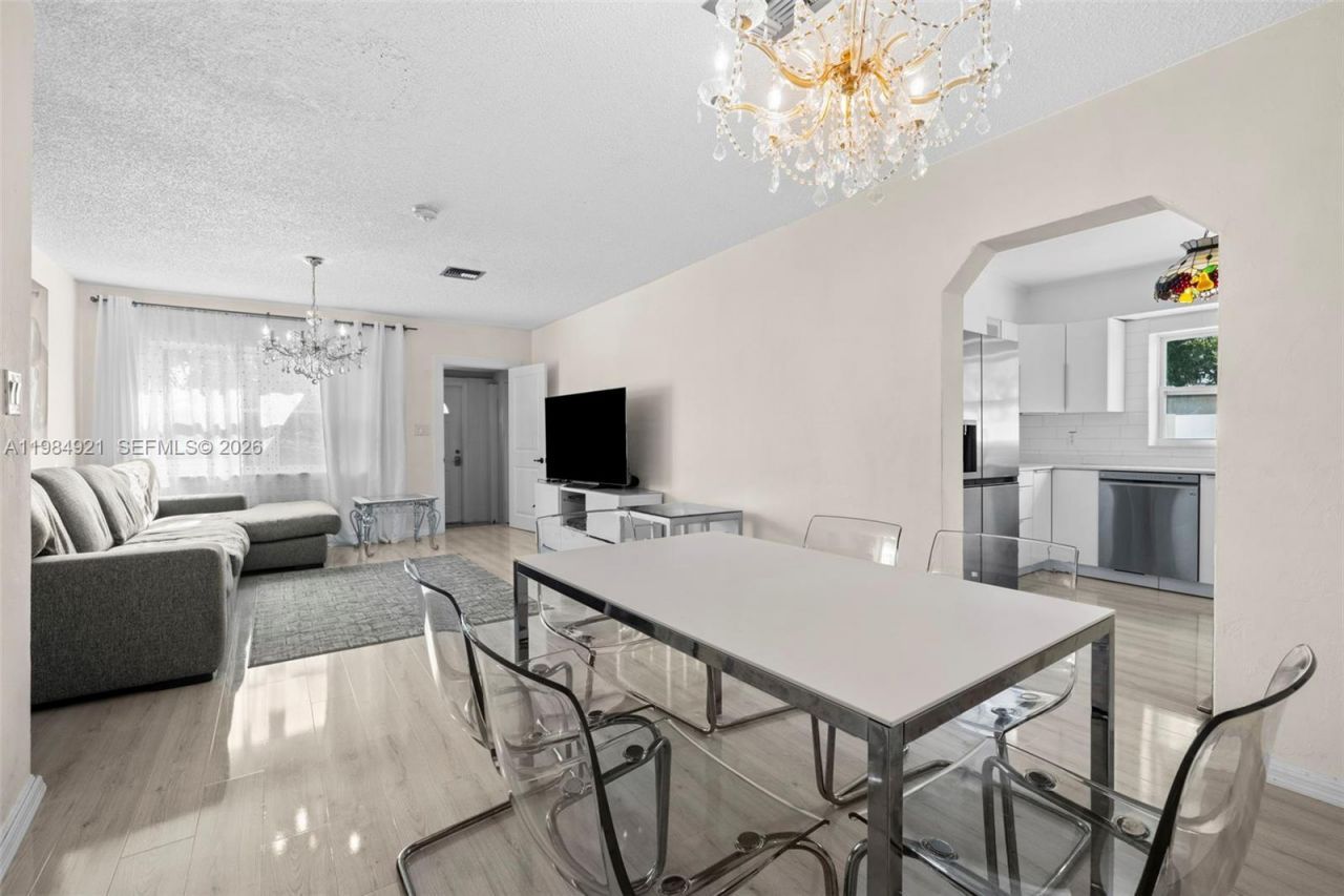 1935 Arthur St , Hollywood, FL 33020 Photo