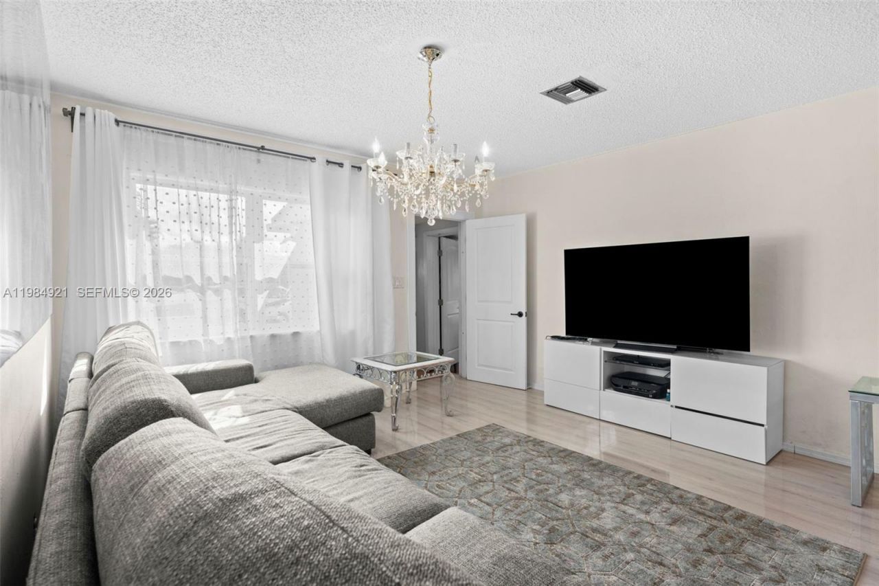 1935 Arthur St , Hollywood, FL 33020 Photo