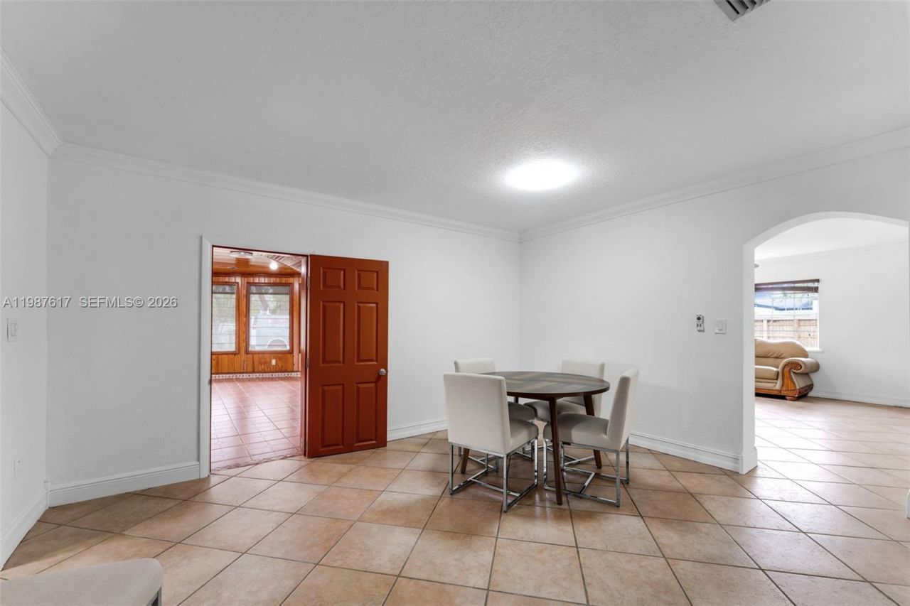 9840 SW 60th St, Miami, FL 33173 Photo