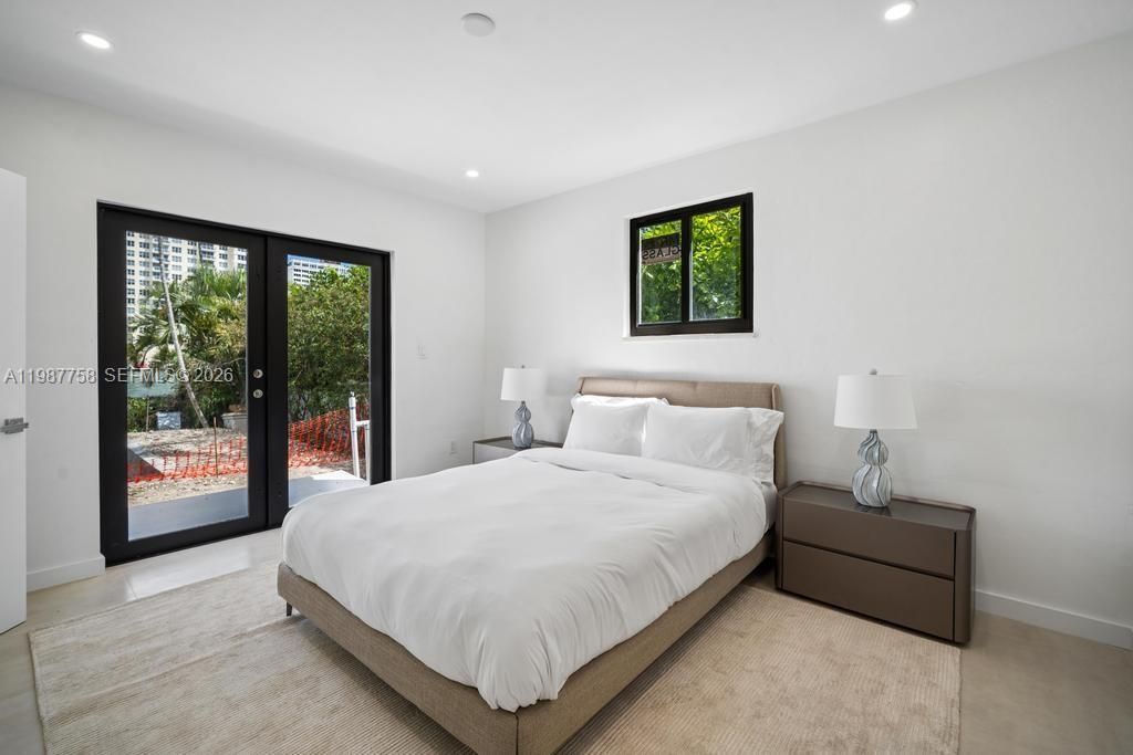 5661 Pine Tree Dr , Miami Beach, FL 33140 Photo