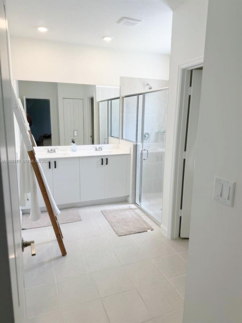 2402 SE 30th St , Homestead, FL 33035 Photo