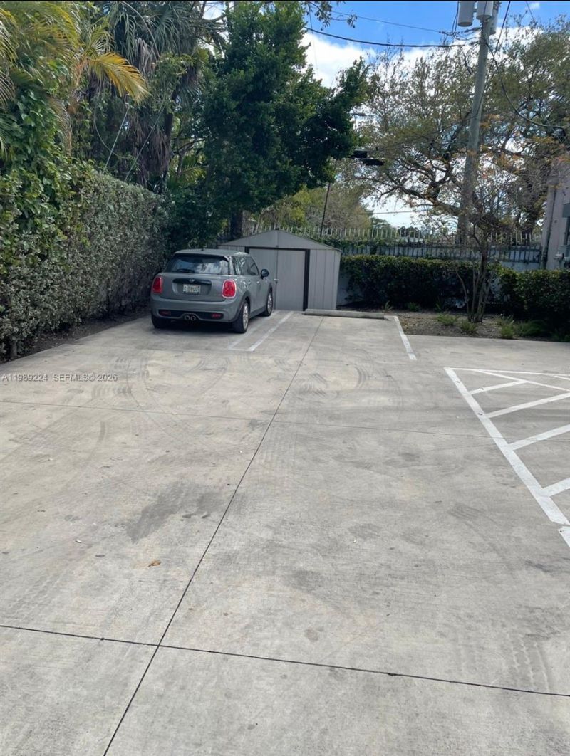 7111 Biscayne Blvd , Miami, FL 33138 Photo