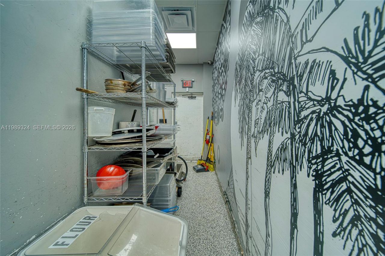 Completely Remodeled Restaurant On 184th Street Of, Cutler Bay, FL 33157 Photo