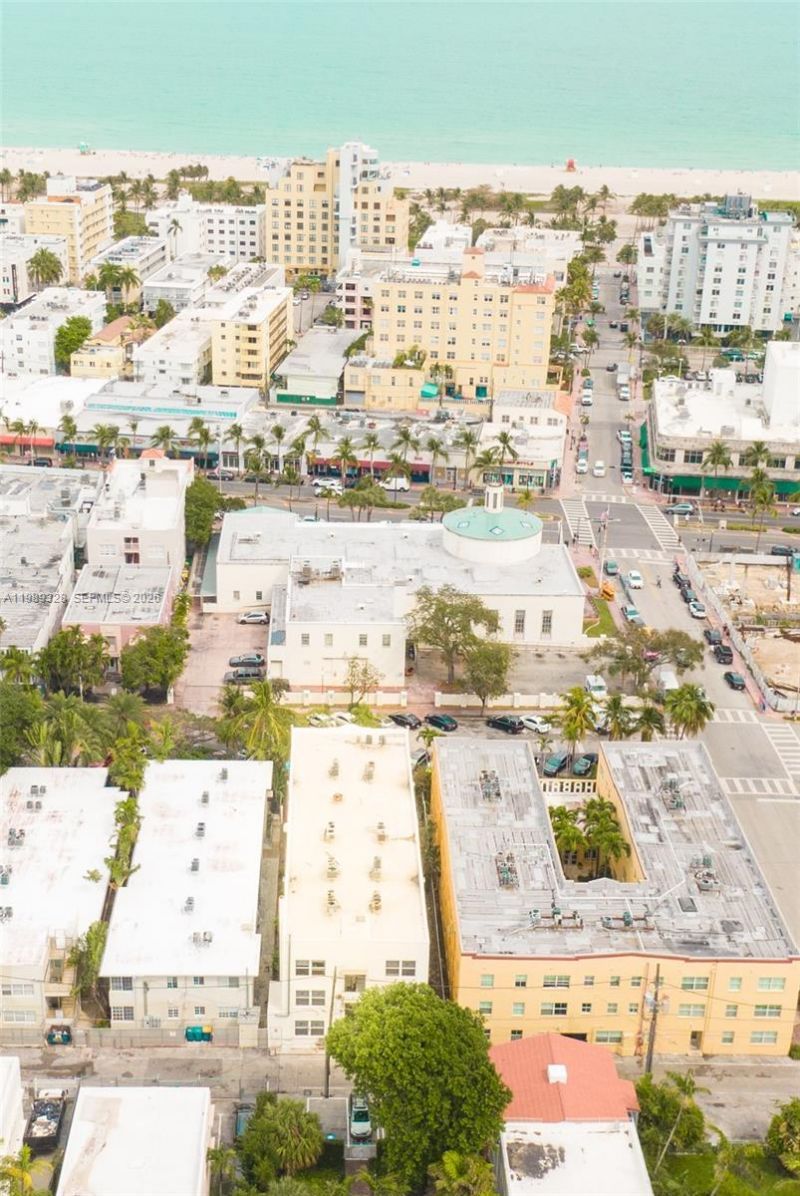 1320 Drexel Ave , Unit 301, Miami Beach, FL 33139 Photo