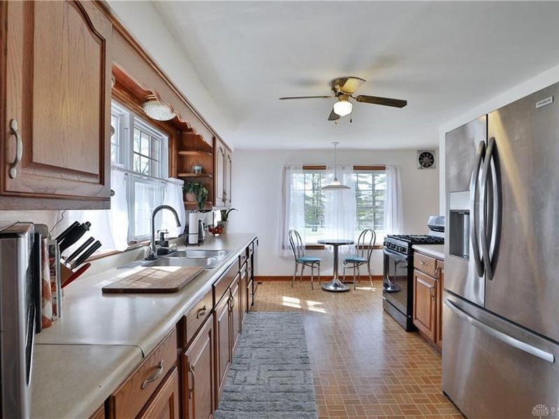 375 N Fostoria Avenue, Springfield, OH 45503 Photo 18