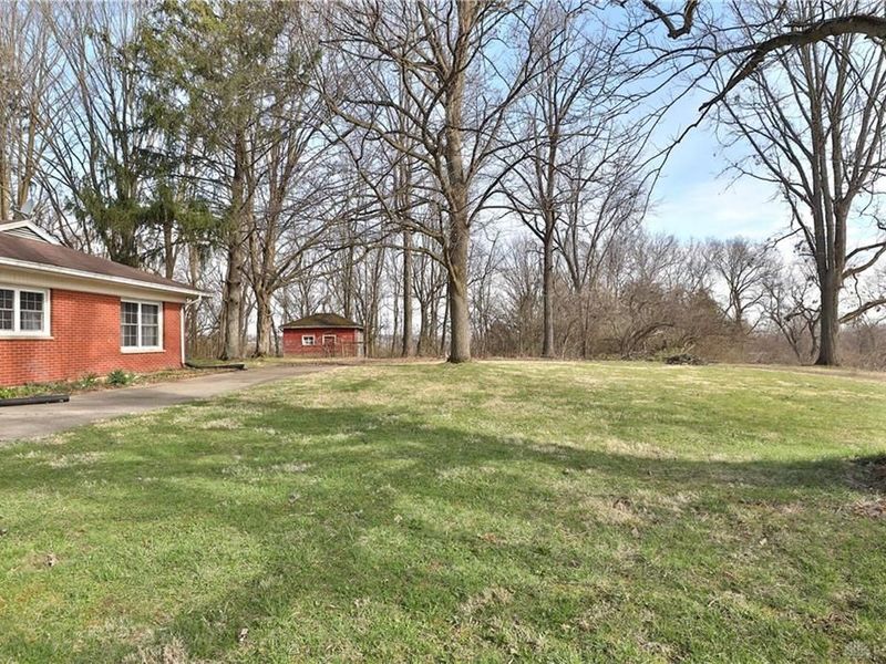 375 N Fostoria Avenue, Springfield, OH 45503 Photo 49