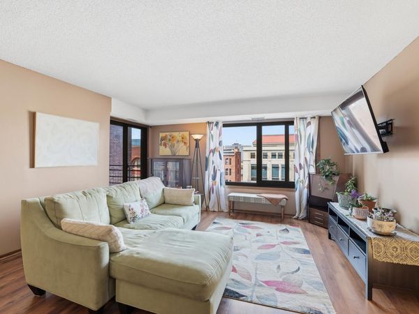 26 10th Street W, Unit 610, Saint Paul, MN 55102
