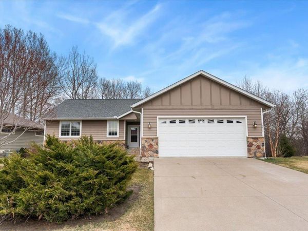 1430 Woodland Way, Lake City, MN 55041