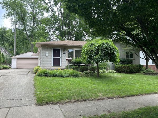 1354 Catalpa Drive, Rochester, MI 48307