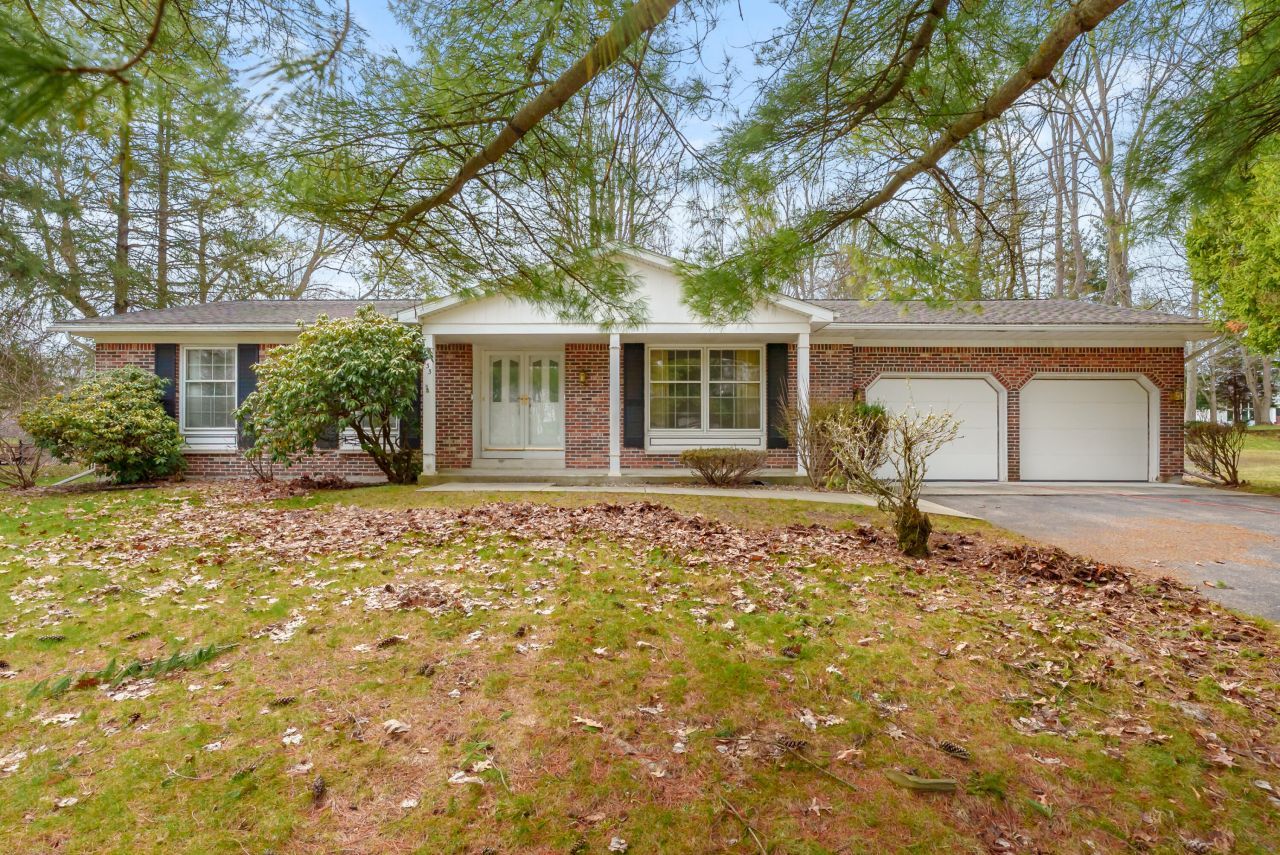 133 Buckley Lane, Battle Creek, MI 49015 Main Photo