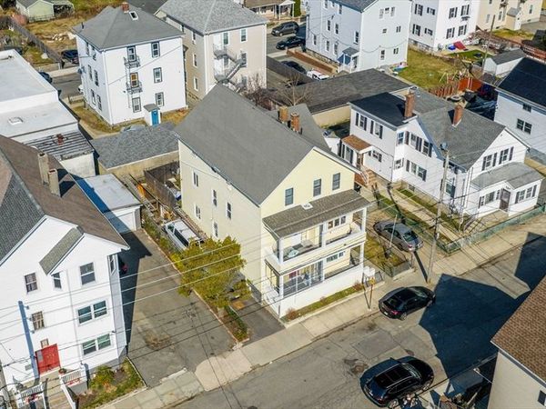 73 Wooley St, Fall River, MA 02724