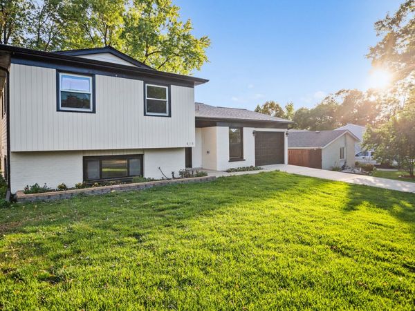 615 Nolan Avenue , Glendale Heights, IL 60139