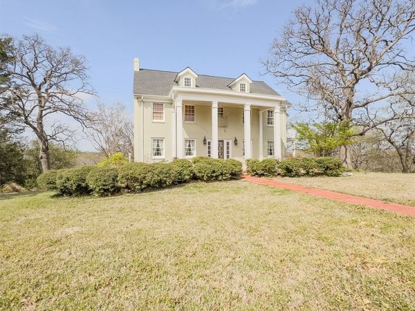 208 E Kings , Ada, OK 74820