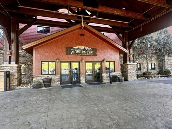 1424 Old Knoxville Hwy, Sevierville, TN 37876